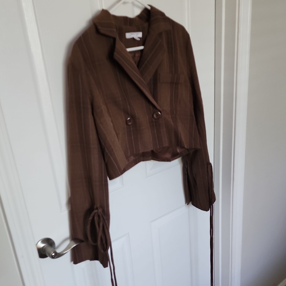 Brown Double-Breasted Women's Cropped Jacket
